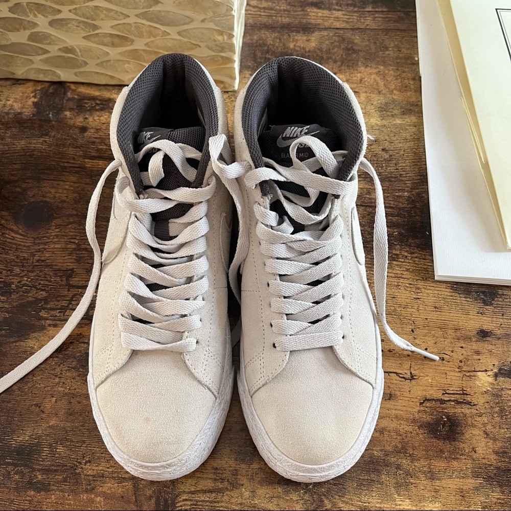 Nike SB Blazer Mid